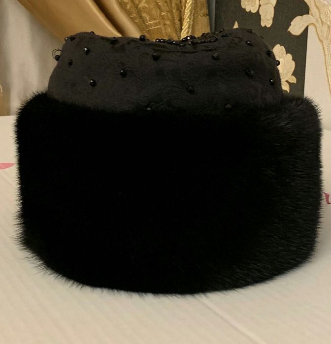 Продам шапку состояние отличное
