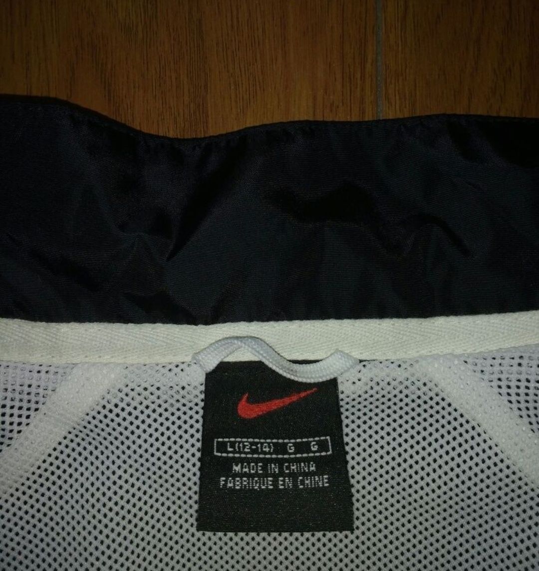 Geaca damă Nike din fâș mărimea L