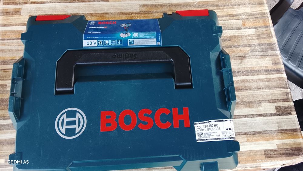 Гайковерт чисто нов