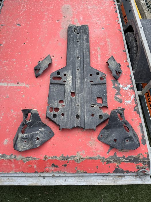 Praguri , stopuri spate si scut can-am outlander lung
