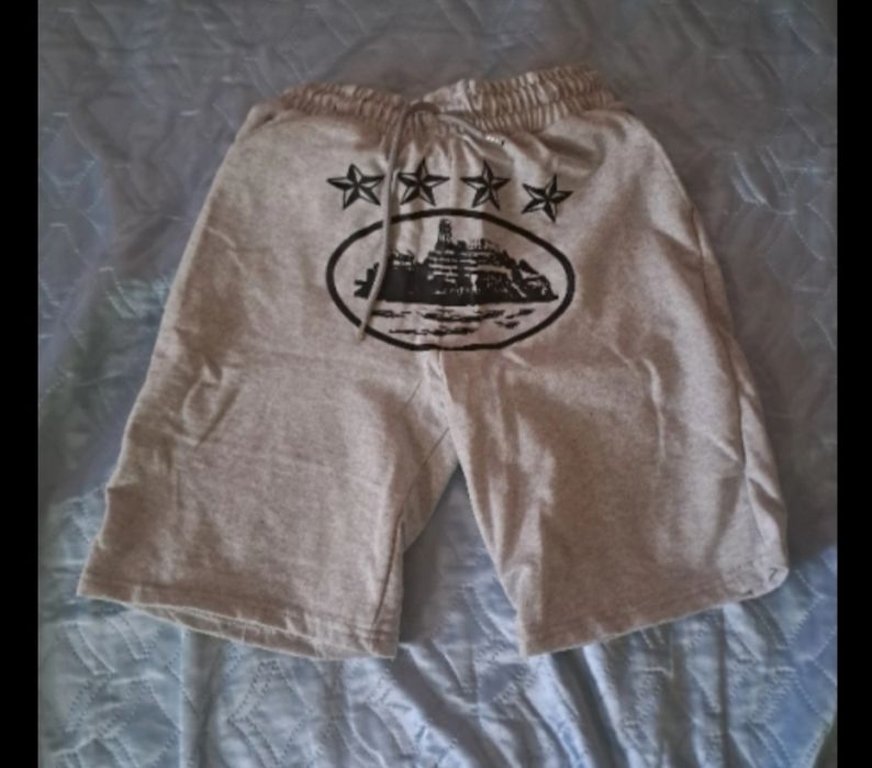 Продавам къси панталони на Corteiz Спешно!!!