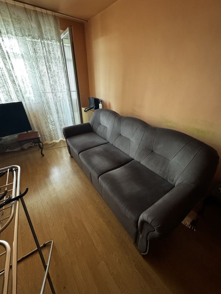 Se vinde set canapea + fotolii