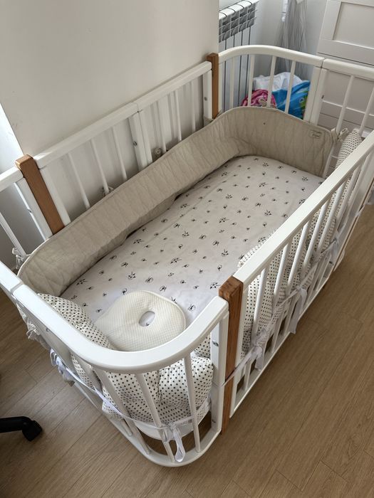 Отдам детскую кровать трансформер с маятником