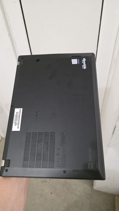 Lenovo ThinkPad T14s Carbon