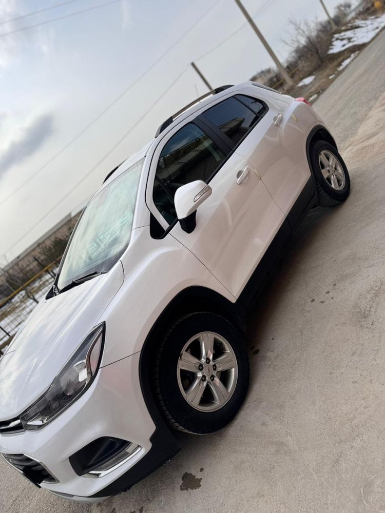 Продам chevrolet Trax.