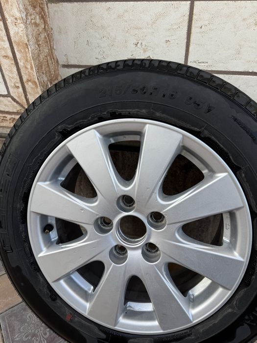 Запаска оригинал на камри 40