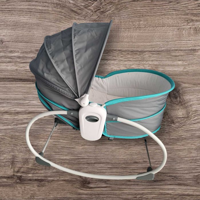 Люлка шезлонг с музика