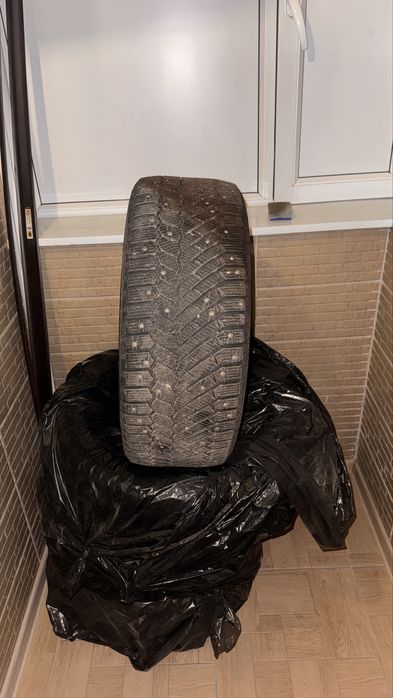 Gislaved Nord*Frost 200 235/45 R18 98 T с шипами