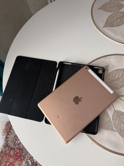 Tableta Ipad 7th 32Gb + 5G sim cellular+pen stilou-Gold Rose - impecab