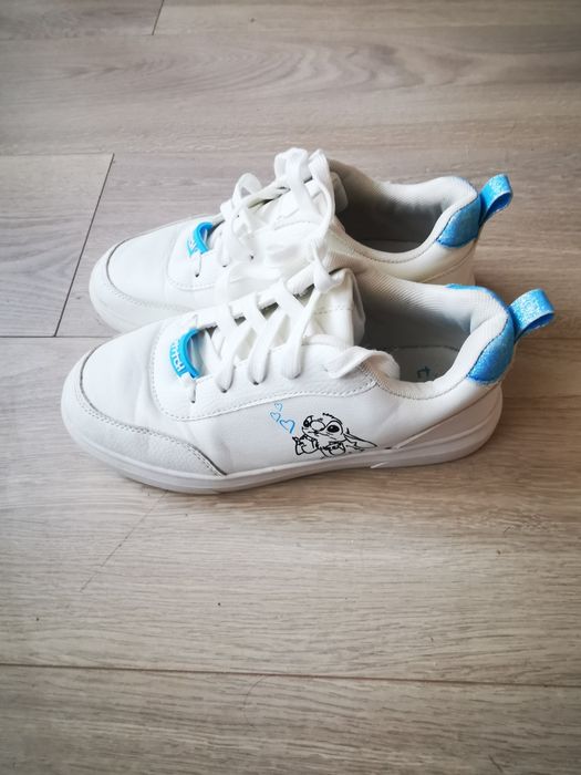 Pantofi sport Disney Stitch, mărimea 36