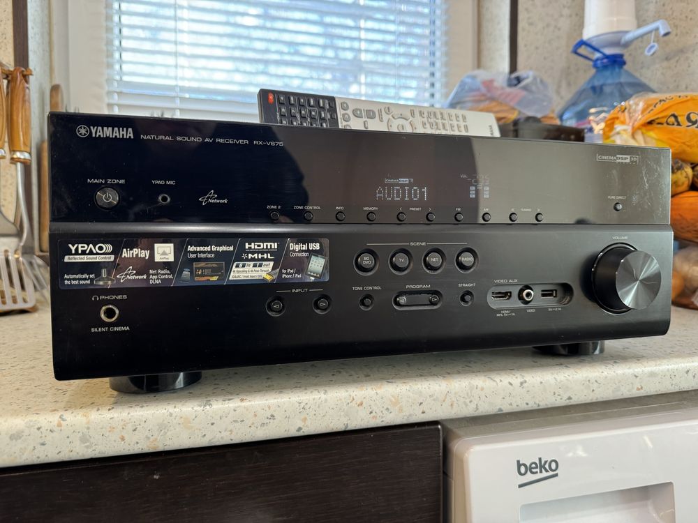 Yamaha RX-V675 resiver