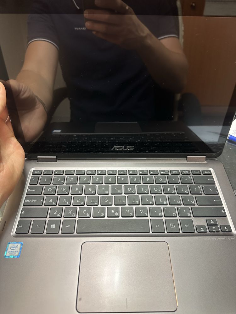 Лаптоп Asus UX360