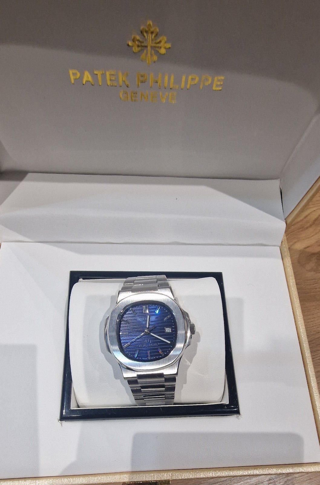 Часовник Patek PHILIPPE
