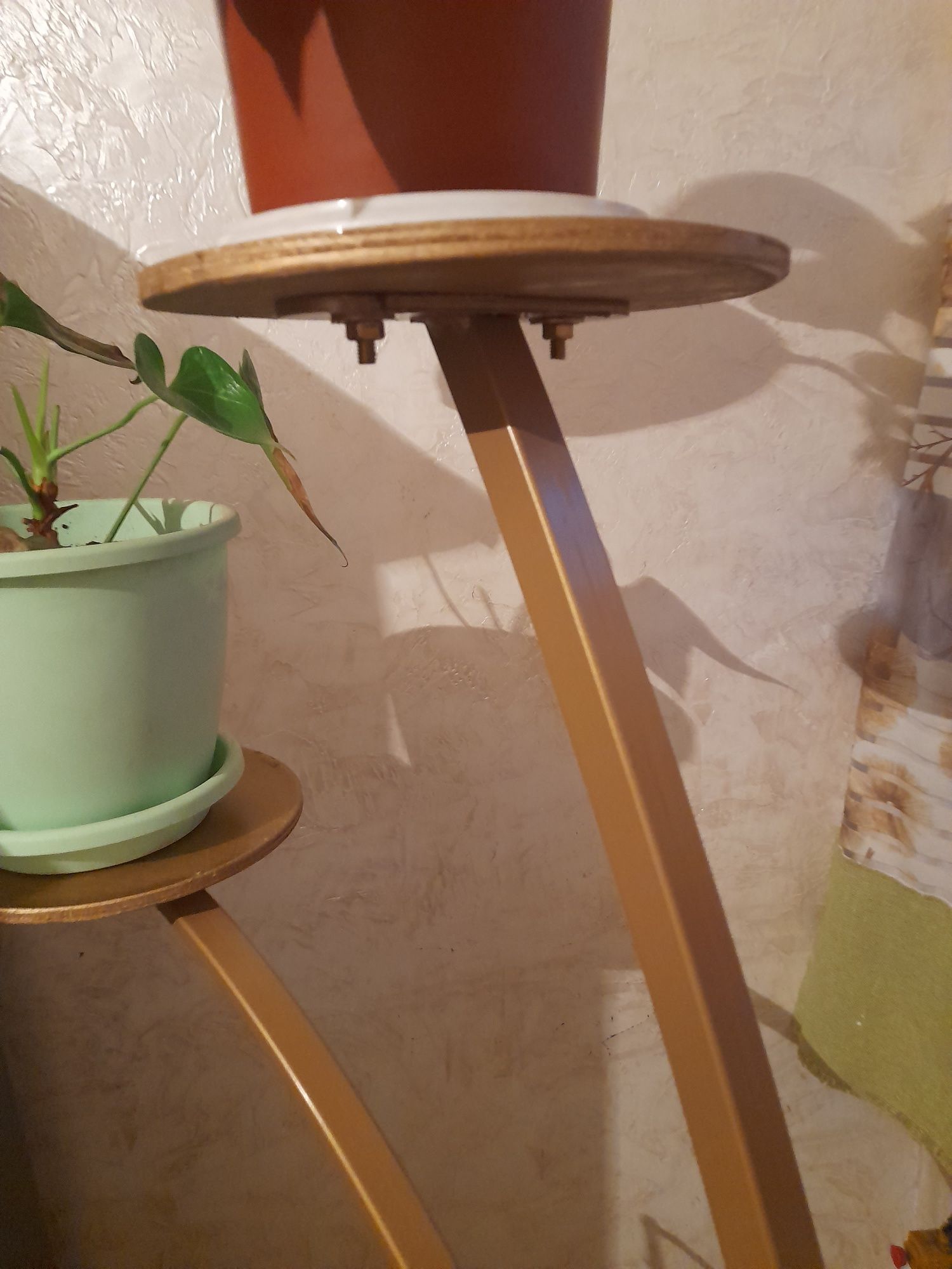 Подставка для цветов