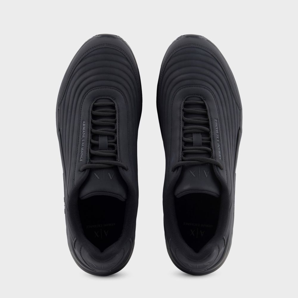 Оригинални мъжки маратонки Armani Exchange XUX229 XV866 00002 в черно