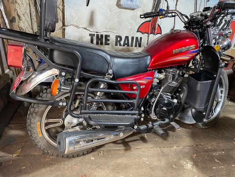 Мотоцикл практически новый