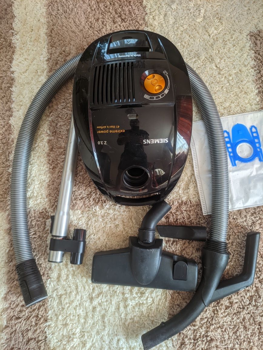 Прахосмукачка Simens  Z3.0