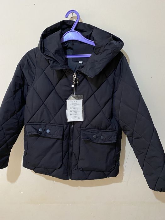 Безторг . Новая  женская  куртка  срочно  продам