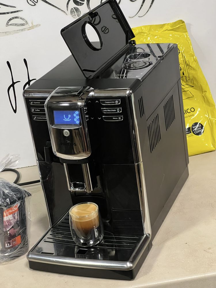 Кафемашина кафе автомат Philips Latte go с гаранция