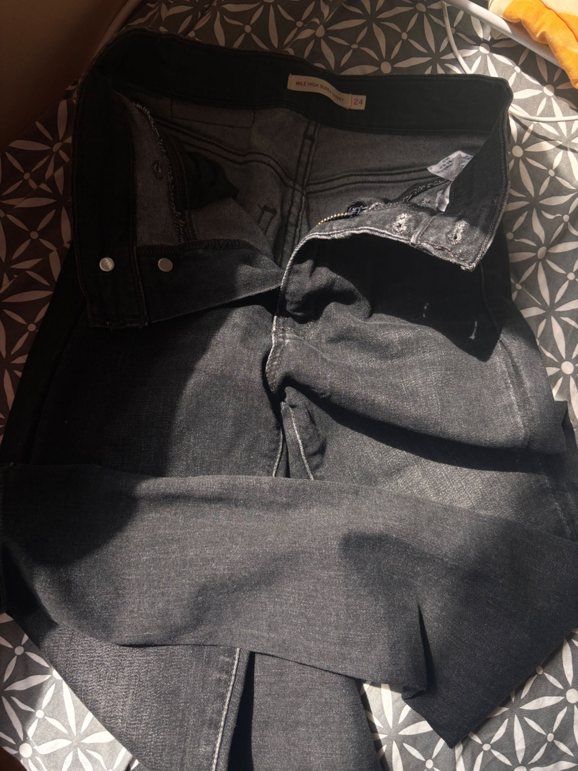 Ливай Levis скини оформящи дънки