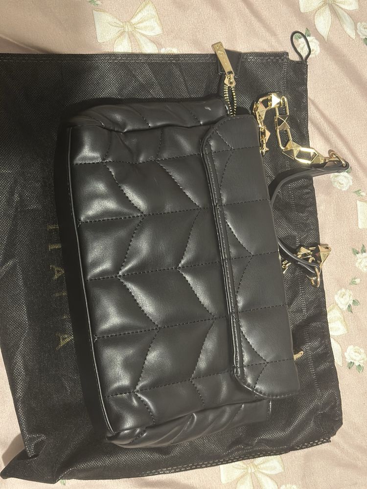 Geanta v 63 by versace