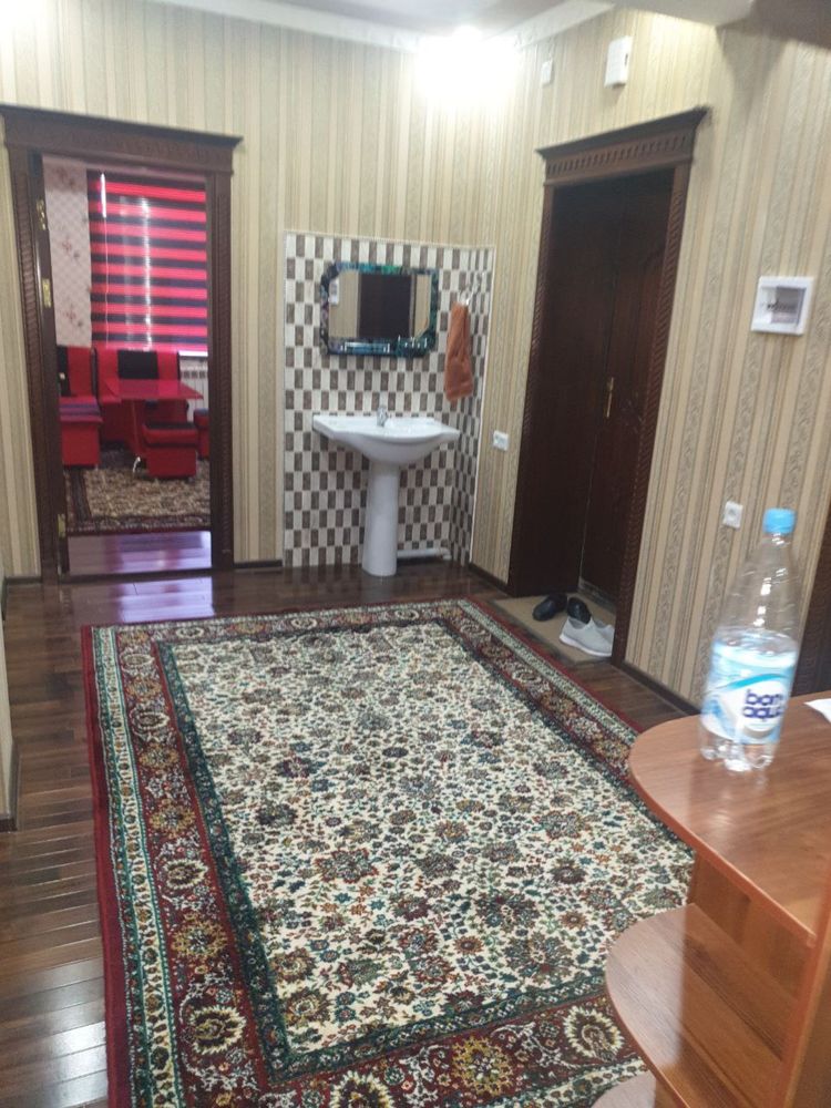 Сдаёться квартира в центре ургенча