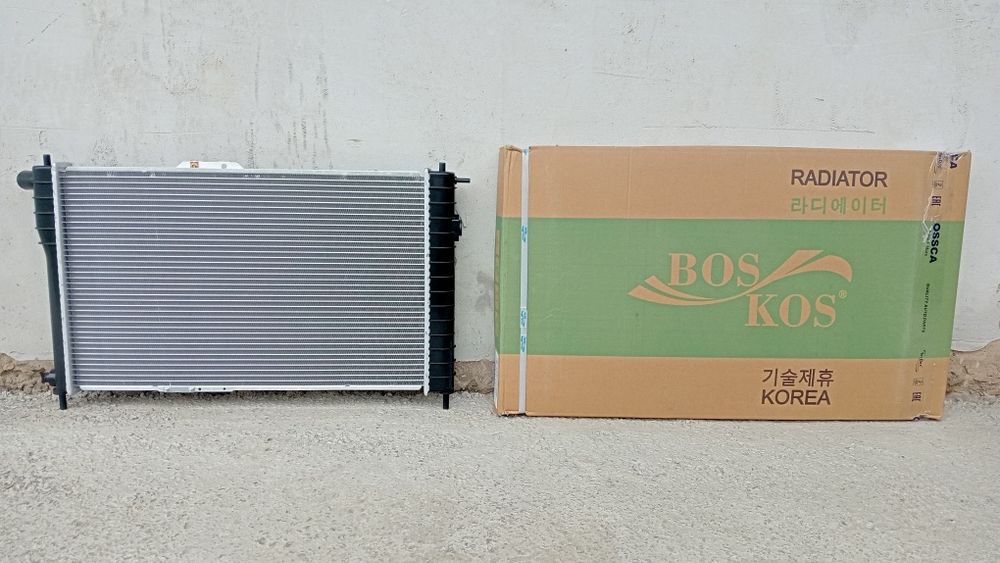 Нексия. Запчасти на Нексию. Радиатор на Нексию. Новый. Паячный. Охлажд