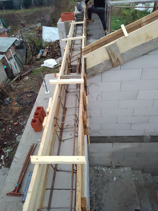 Lucrări de construcții,case la roșu la cheie reparații pavaje etc