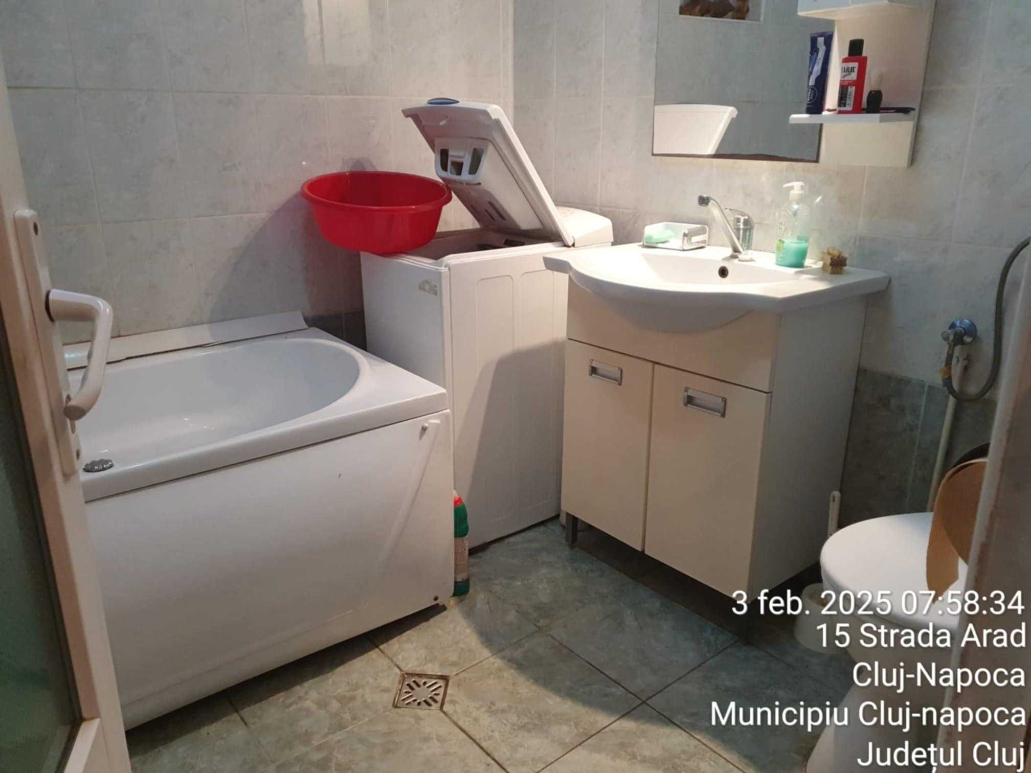 Casă cu 1200 mp teren de vânzare.Cluj Napoca, cartierul Bulgaria.
