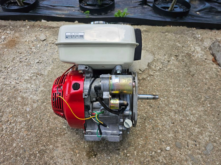 Двигател HONDA 9.к.с за Косачка,Фреза,Агрегат и др. ПЕРФЕКТЕН