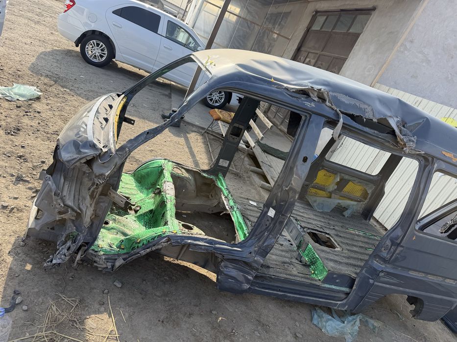 KUZOV DAMAS srochna sotiladi