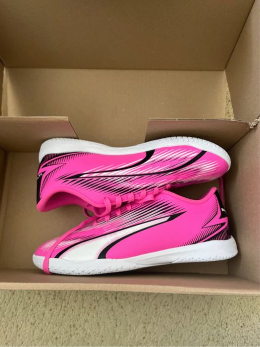 ghete fotbal sala Puma Ultra Play It