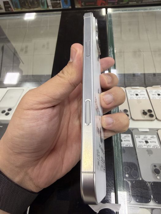 16 pro max 256 white titanium 100% sim card