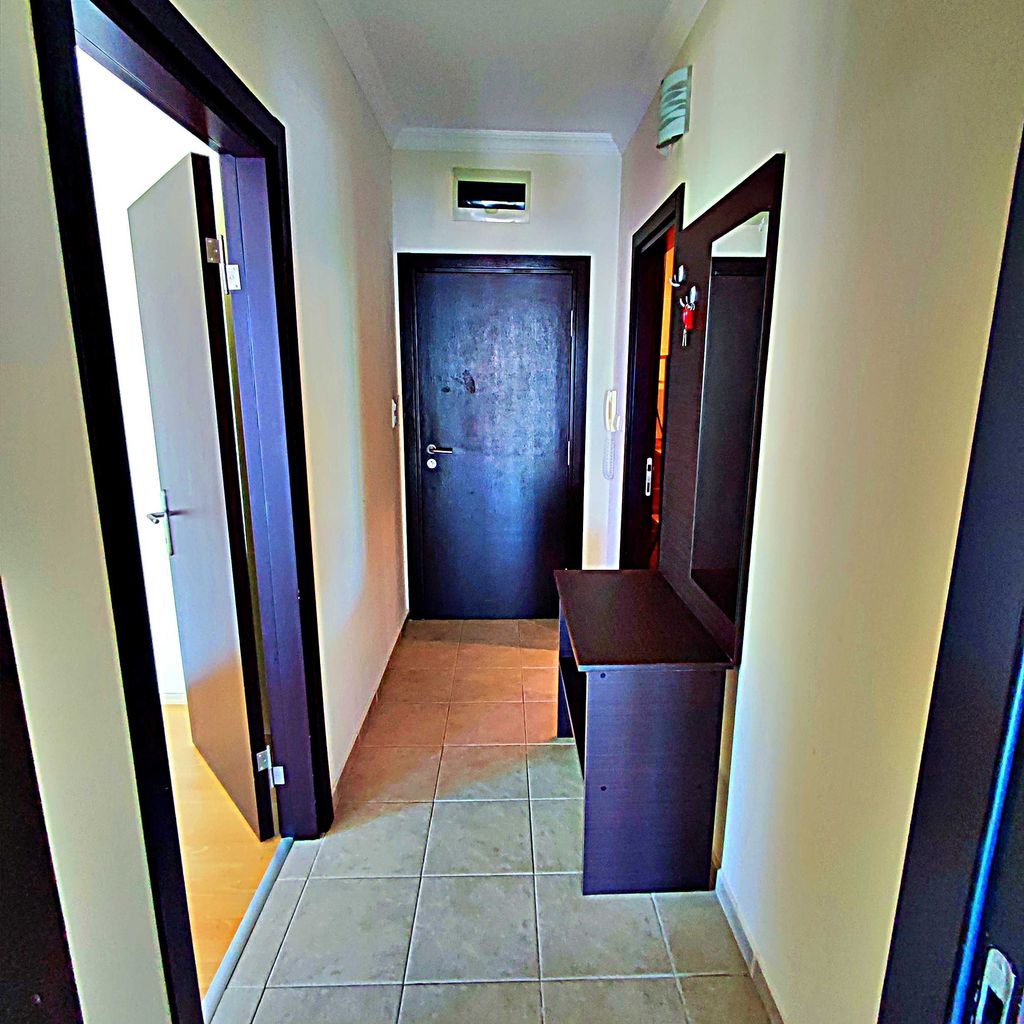 Продава се Двустаен апартамент в Свети Влас - 67 кв.м за 1150 €/кв.м - Снимка #8