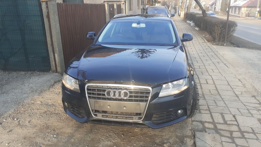 Dezmembrez Piese Audi A4 B8 2.0 CAGA din 2009