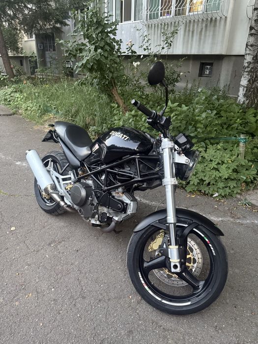Ducati monster 600