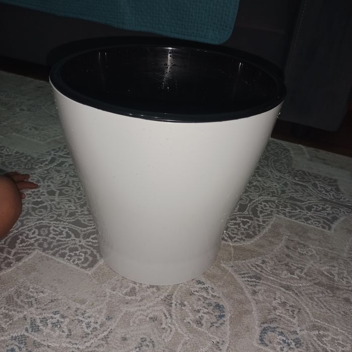 Продам горшок для цветов