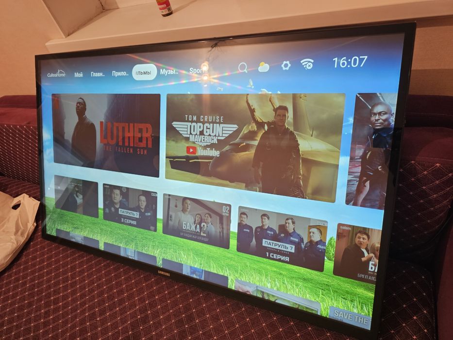 Смарт телевизор самсунг 127см