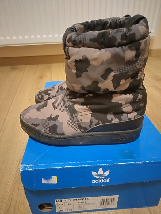 Продавам Адидас SLIP ON BOOT C