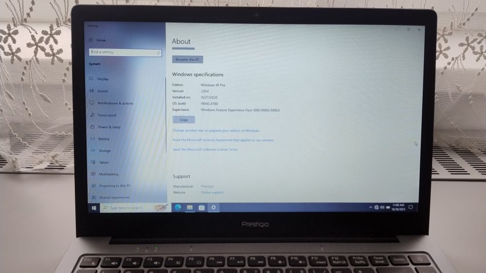 Vând laptop prestigio