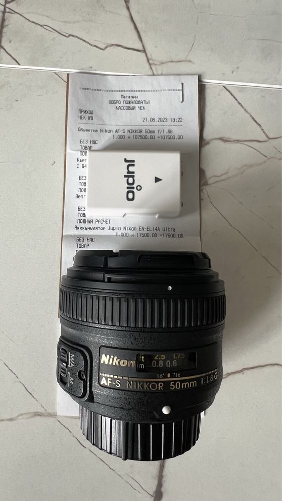 Зеркальный фотоаппарат Nikon D3400 Kit AF-S 18-105 1:3,5-5,6