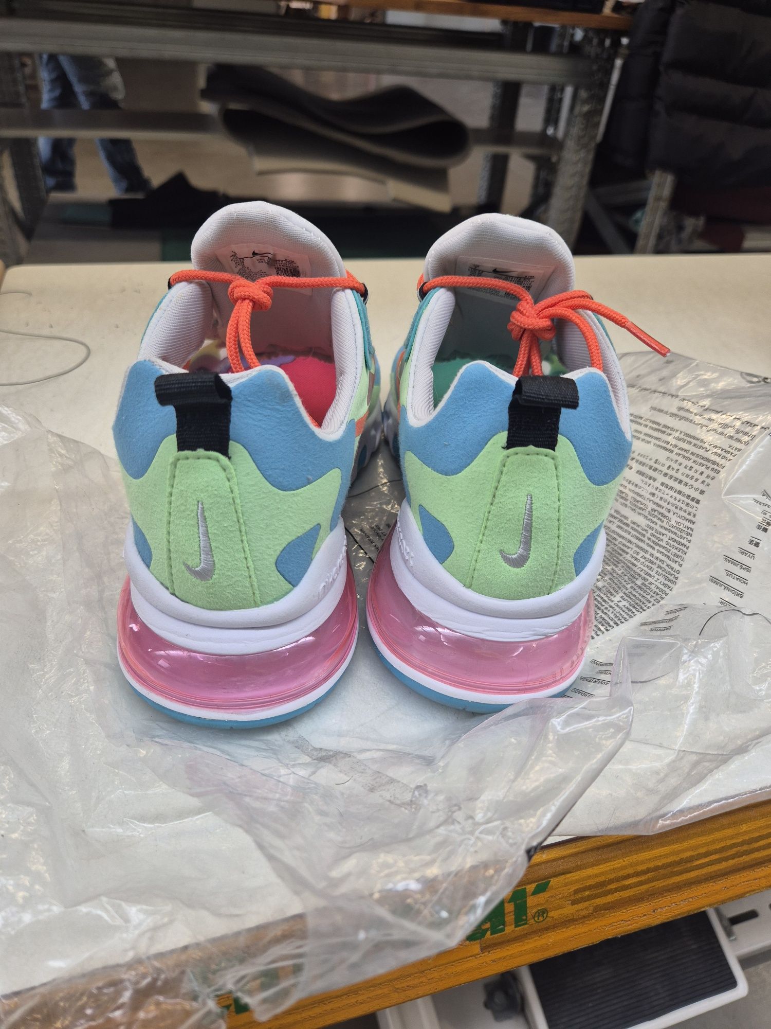 Nike air max react 270 38 номер