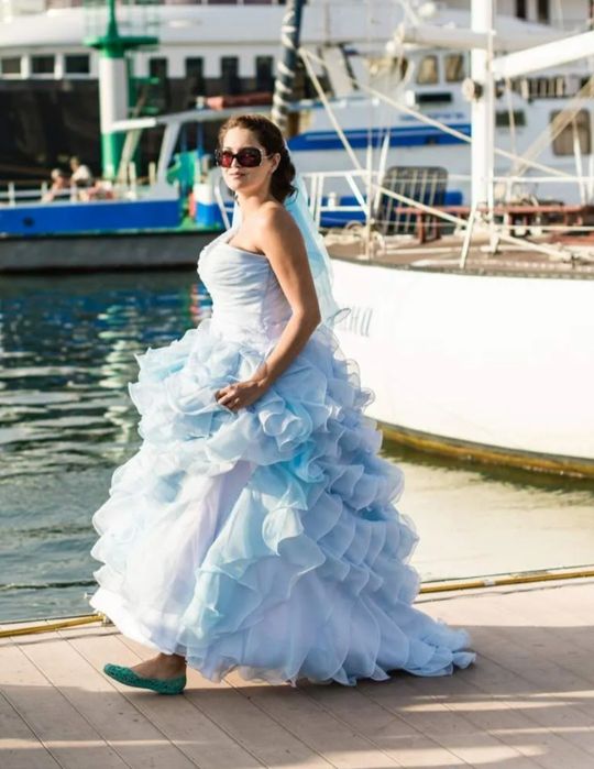 Свадебное , вечернее платье.