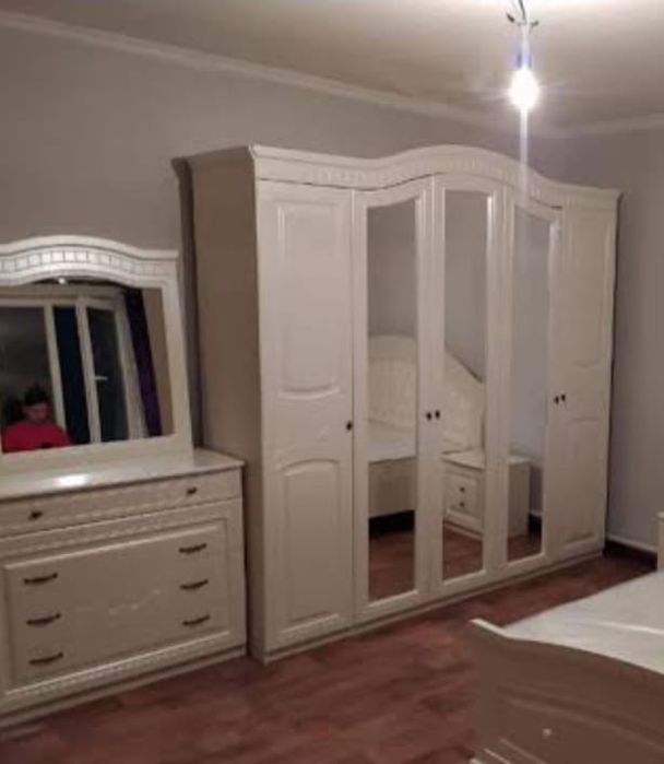 5ти дверный шкаф продам