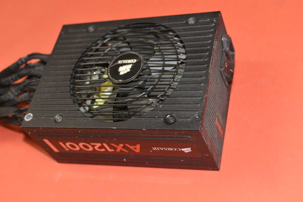 AX1200i ATX Power Supply  1200 Watt 80 PLUS PLATINUM Fully-Modular PSU