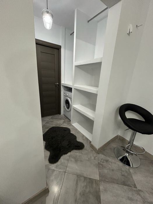 Inchiriez apartament zona Piata Traian/liceul Ion Barbu