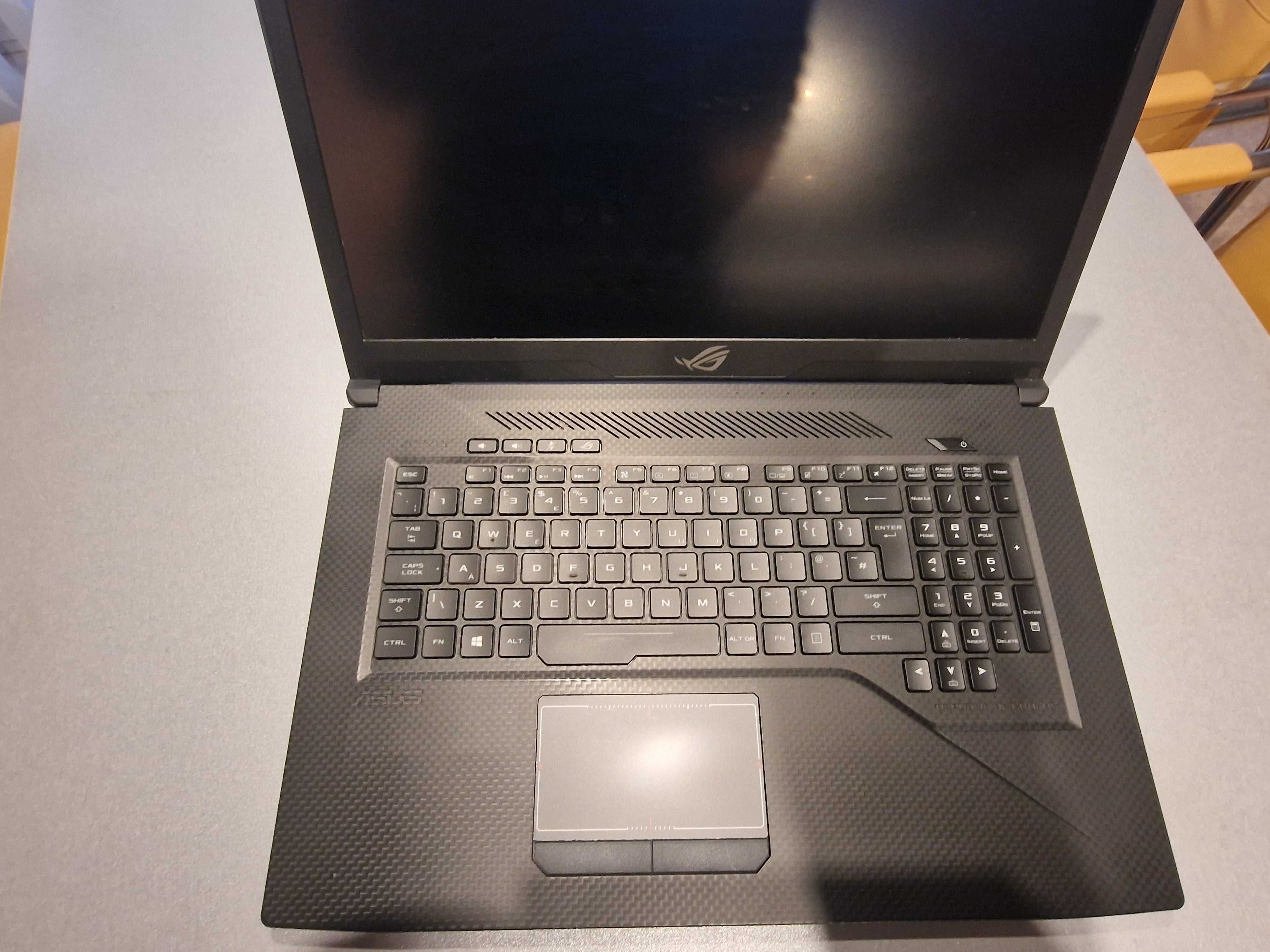 ASUS ROG Strix Scar - GL703GM, 17,3” 120Hz, i7-8750H, GTX 1060 6GB