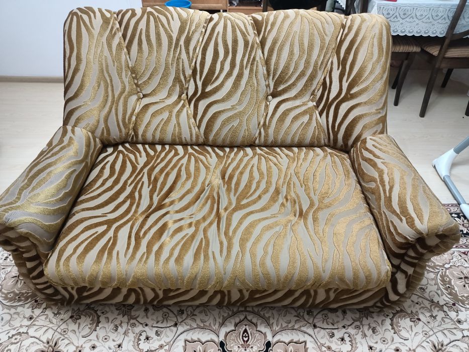 Продается 2 дивана