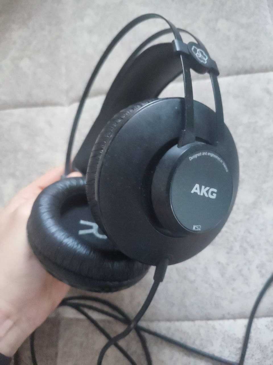 Проводные наушники AKG K-52