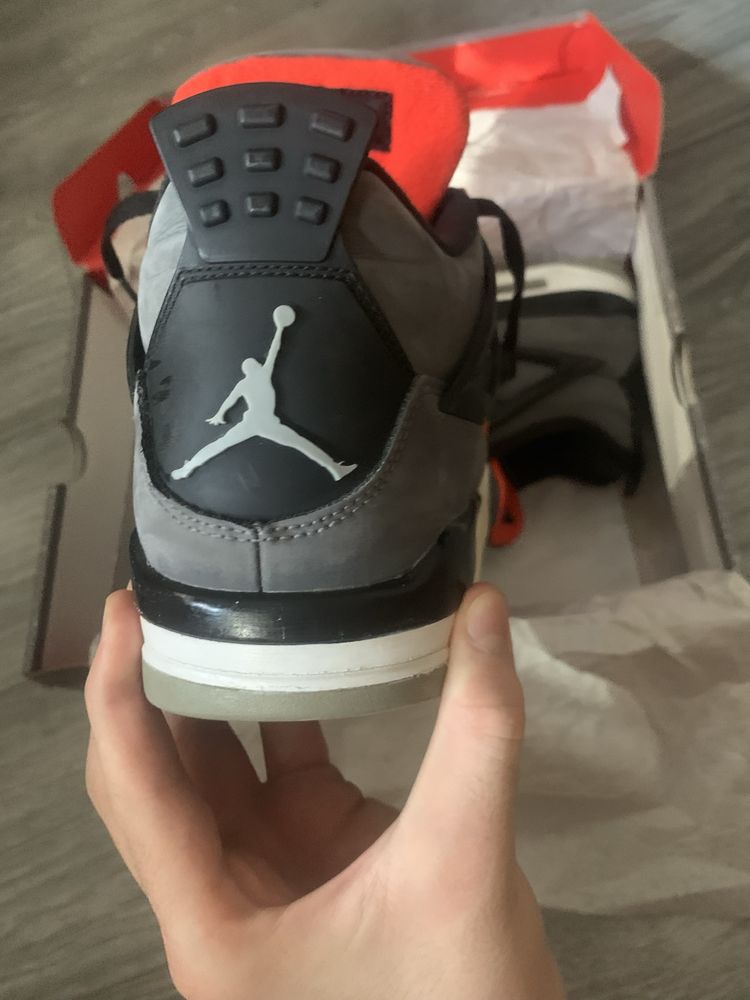 Air Jordan 4 Retro Infrared